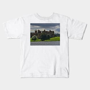 Linlithgow Palace ( in Outlander as Wentworth Prison) Kids T-Shirt